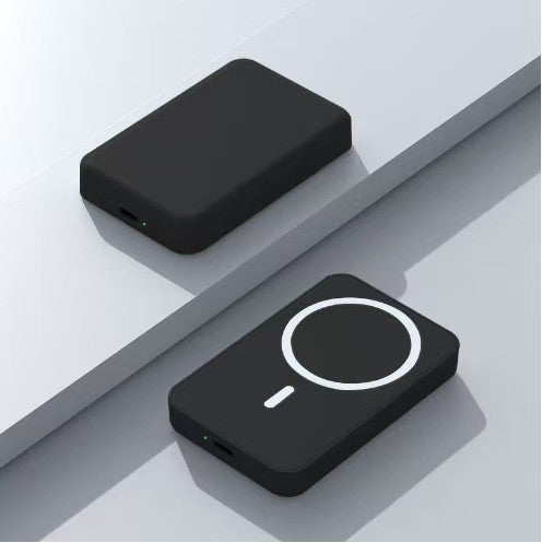 Magnetic Wireless Power Bank with Fast Charging